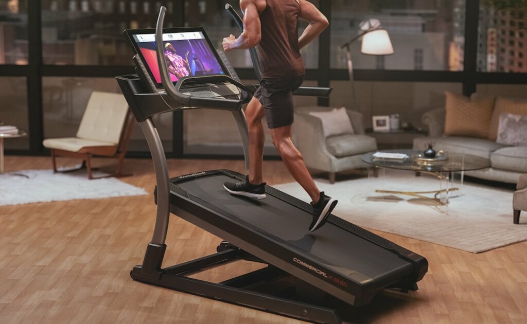 NordicTrack X32i Smart HD Touchscreen Treadmill 01 1 1024x630 1